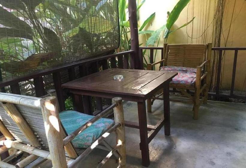 수피리어 방갈로, Chaba Bungalows