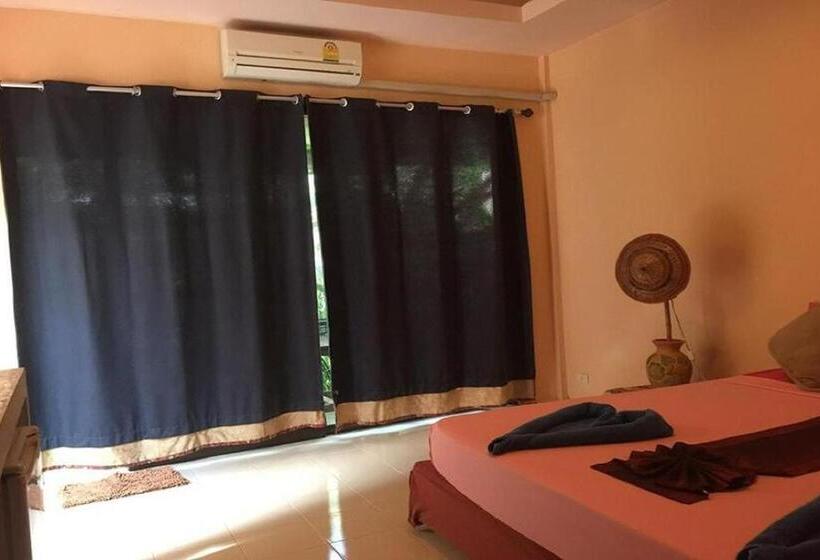 수피리어 방갈로, Chaba Bungalows