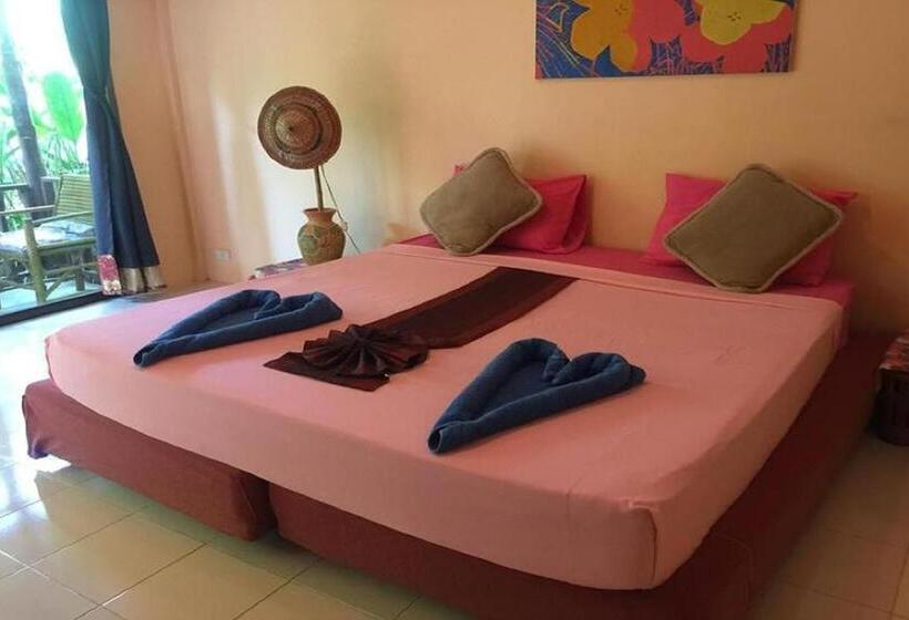 수피리어 방갈로, Chaba Bungalows