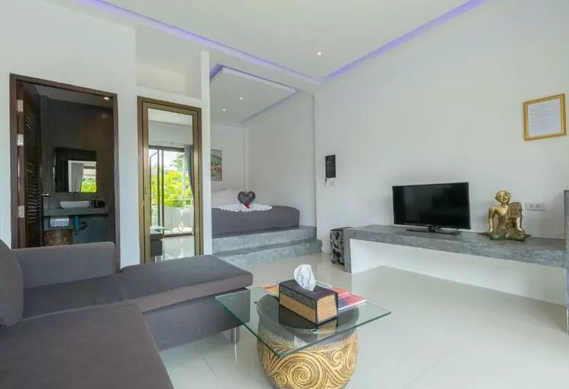 بانگلوی ممتاز, Coconutspalm Resort