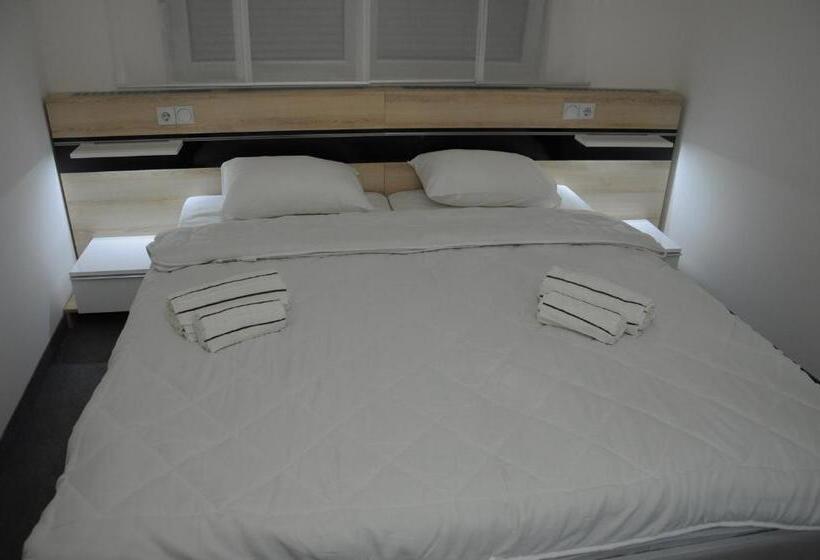 آپارتمان 1 خوابه, Garni Hotel Consul