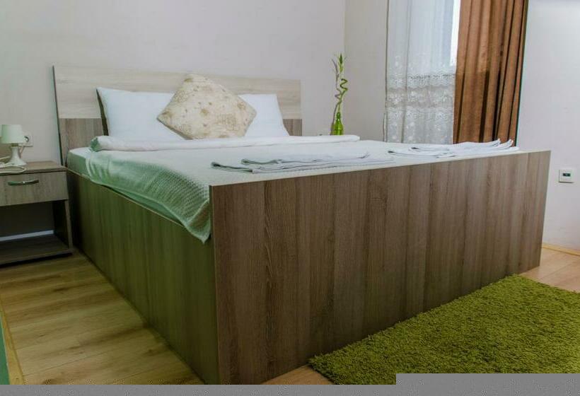 اتاق استاندارد, Garni Hotel Tri O