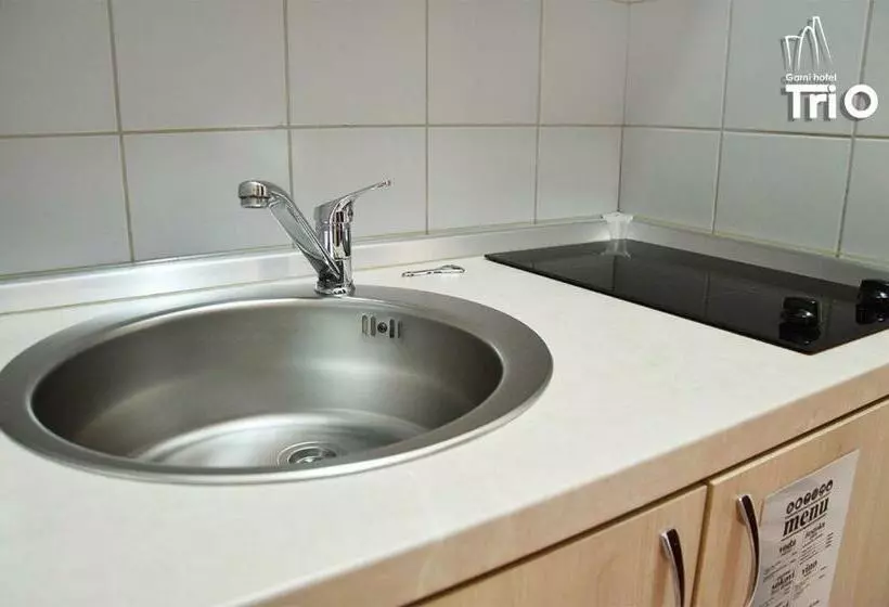 اتاق استاندارد, Garni Hotel Tri O