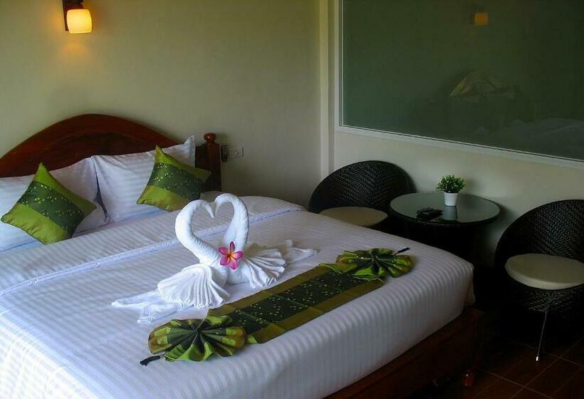 Номер Стандарт Вид на Бассейн, Hongte Khaolak Resort