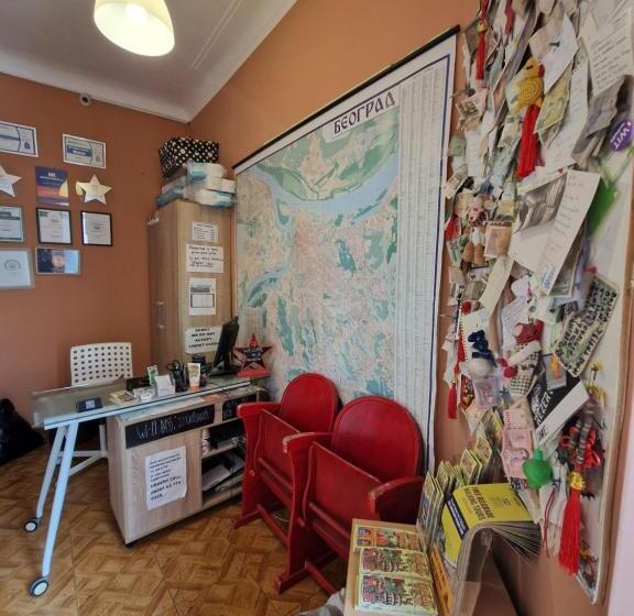 آپارتمان 3 خوابه, Hostelche Hostel