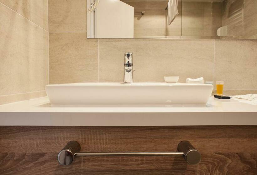 اتاق لوکس, Ig