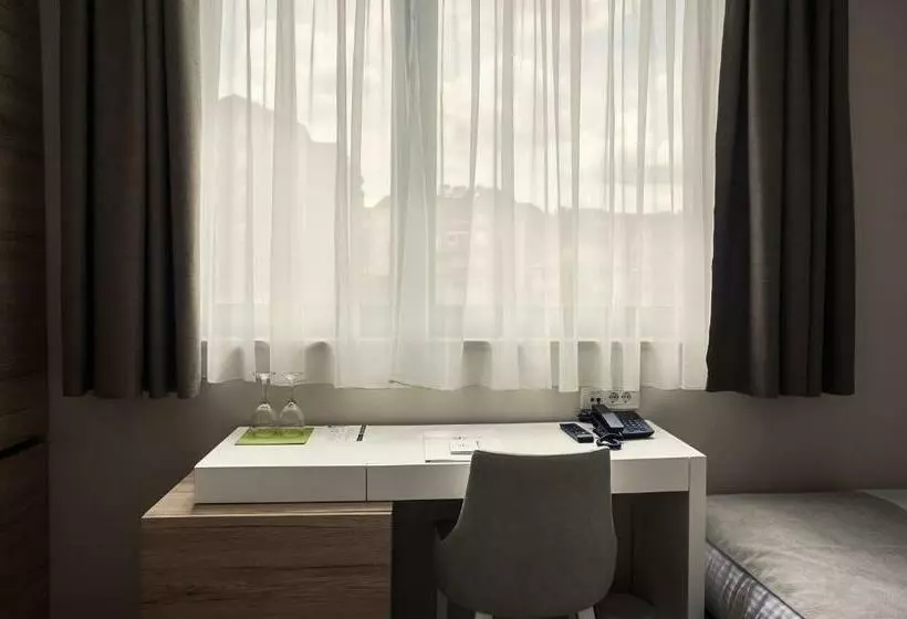اتاق لوکس, Ig