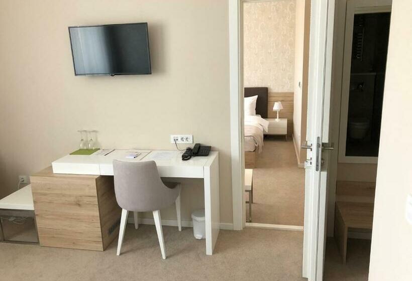 اتاق لوکس خانوادگی, Ig