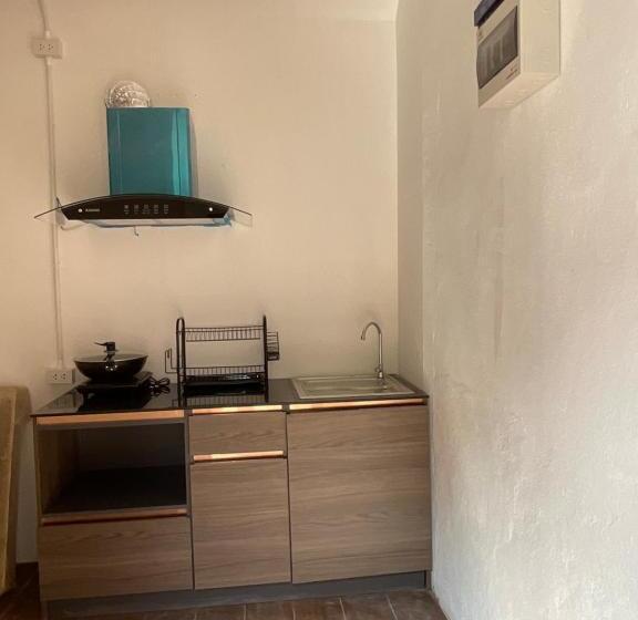 جناح ديلوكس, Island Spa Resort