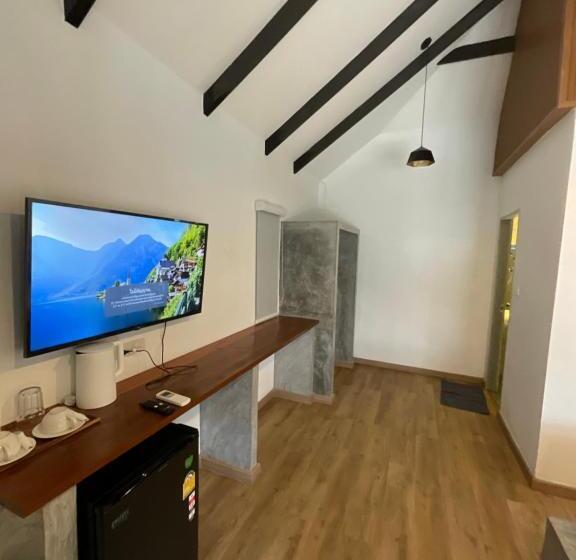 디럭스 스위트, Island Spa Resort