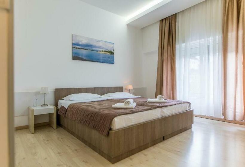 اتاق لوکس, Omni