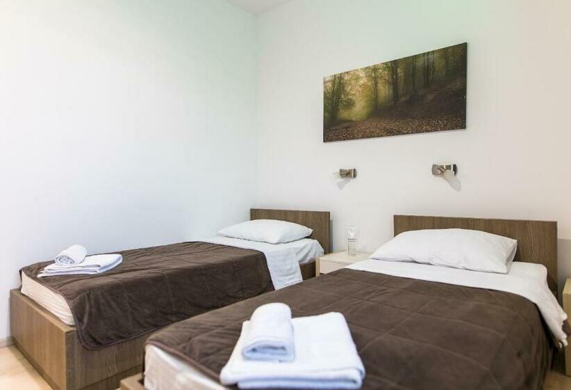 اتاق لوکس, Omni