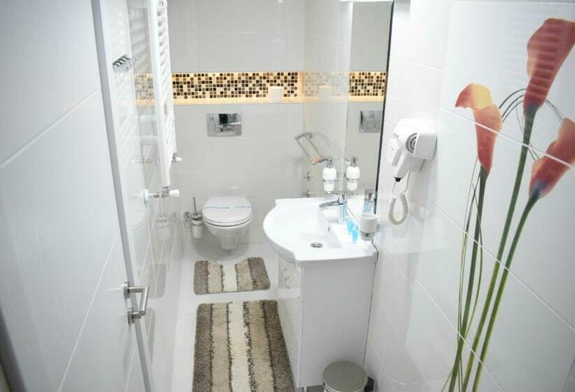 سوئیت 2 خوابه, Omni