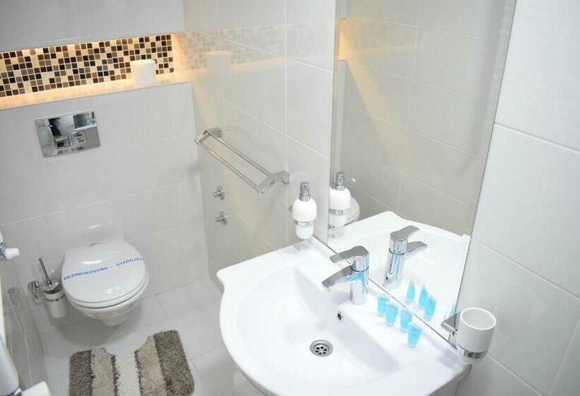 سوئیت 2 خوابه, Omni