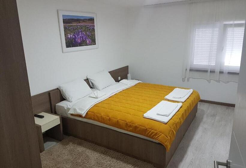 سوئیت 2 خوابه, Omni