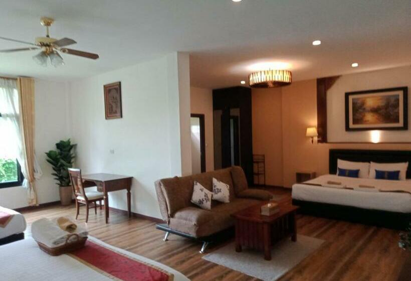 Семейный Номер Deluxe, Qg Resort