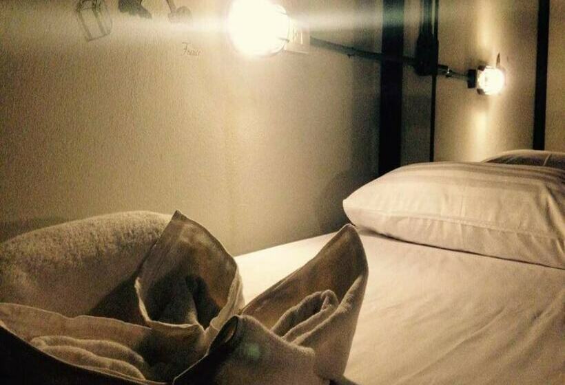 מיטה בחדר משותף, K2 Backpacker Hostel