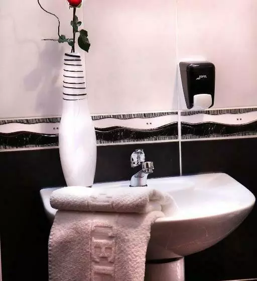 اتاق استاندارد سه نفره, Kengur Resort