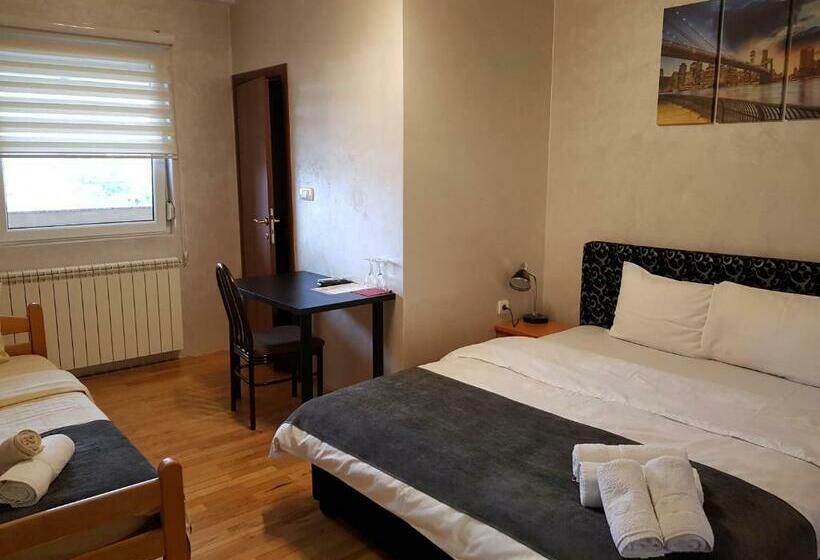 اتاق استاندارد سه نفره, Kengur Resort