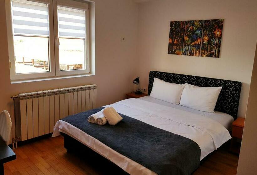 Quarto Estandar, Kengur Resort
