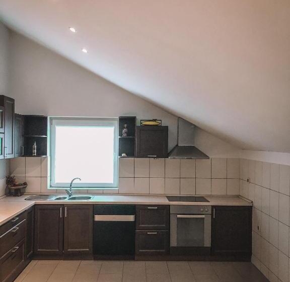 آپارتمان 1 خوابه, Kengur Resort