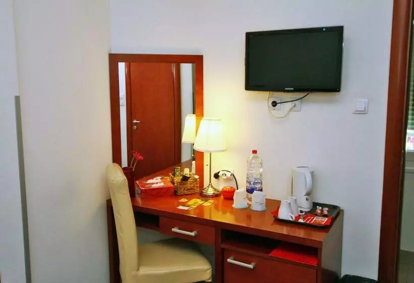 اتاق استاندارد یک نفره, Guesthouse Villa Inn