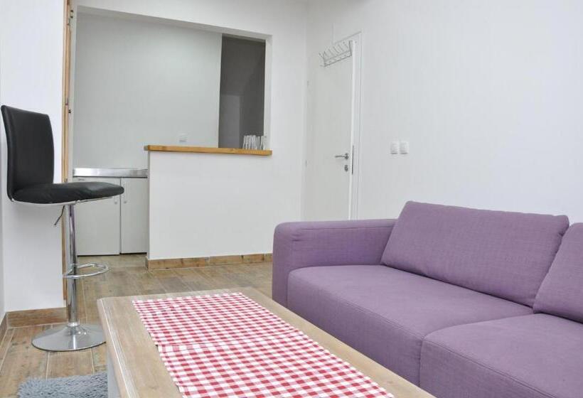 آپارتمان 2 خوابه, Chalets & Rooms čarda šebešfok