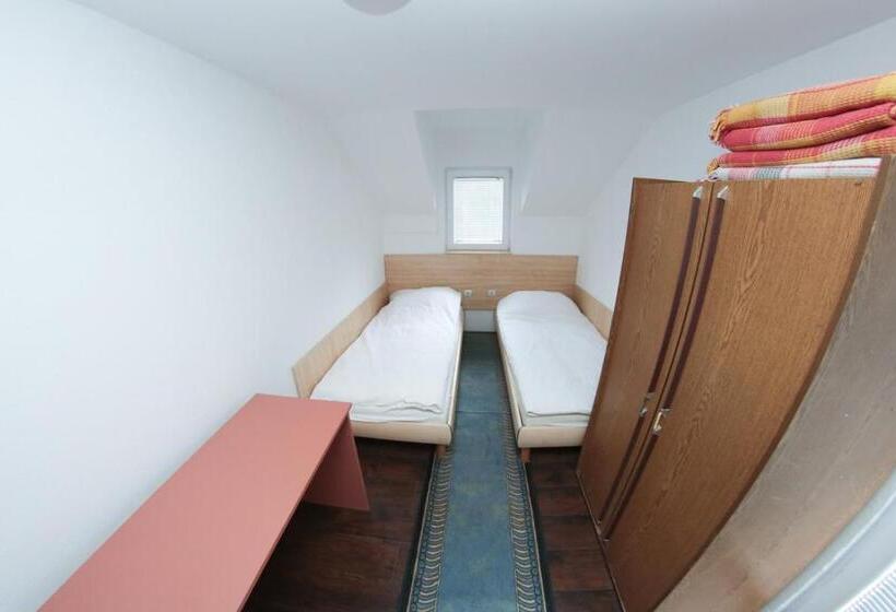 آپارتمان 3 خوابه, Chalets & Rooms čarda šebešfok