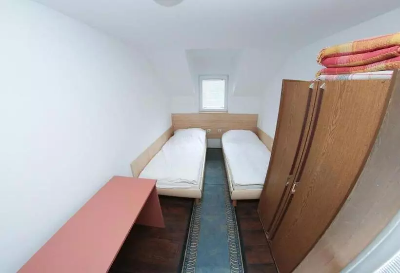 آپارتمان 3 خوابه, Chalets & Rooms čarda šebešfok