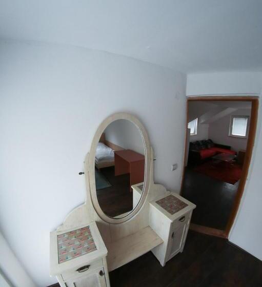 آپارتمان 3 خوابه, Chalets & Rooms čarda šebešfok