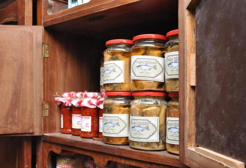 آپارتمان 2 خوابه, Chalets & Rooms čarda šebešfok