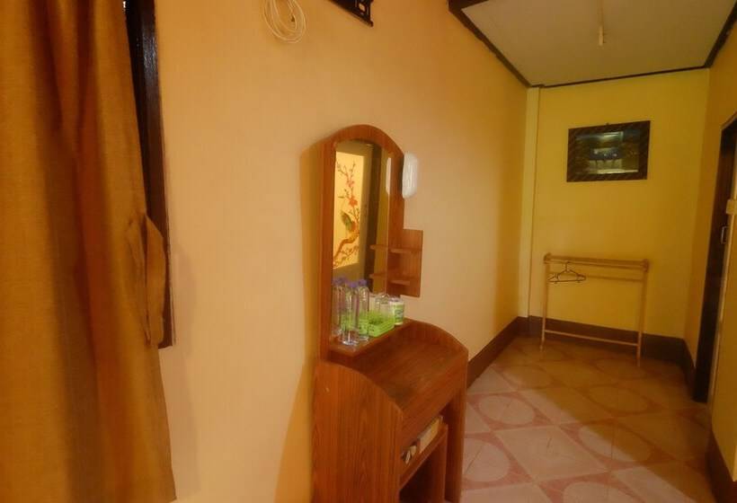 디럭스 룸, Lanta Sunmoon Bungalow