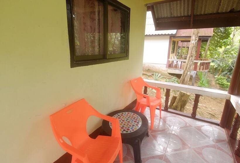 디럭스 룸, Lanta Sunmoon Bungalow