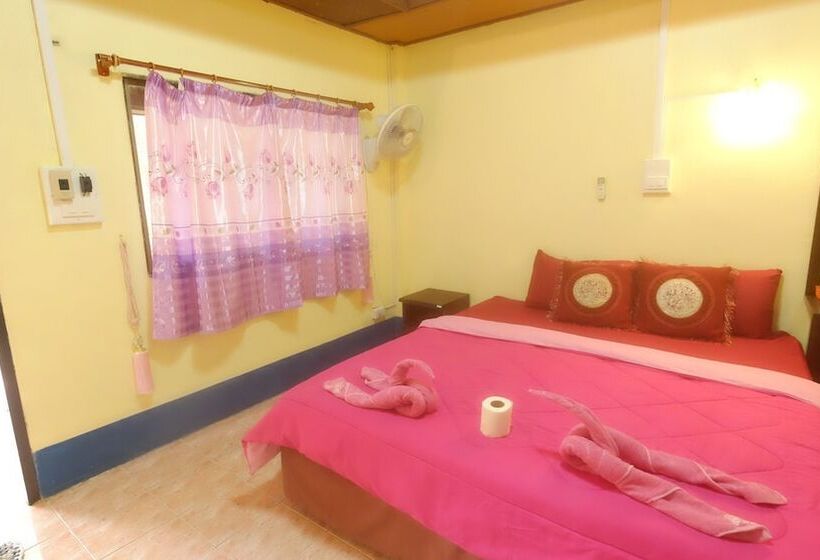 디럭스 룸, Lanta Sunmoon Bungalow