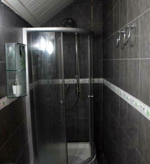 جناح كلاسيكي, Sanuk Bungalows