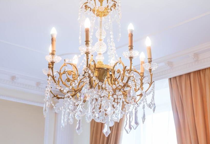 ファミリーステューディオ, Aroom Hotel On Kitay Gorod