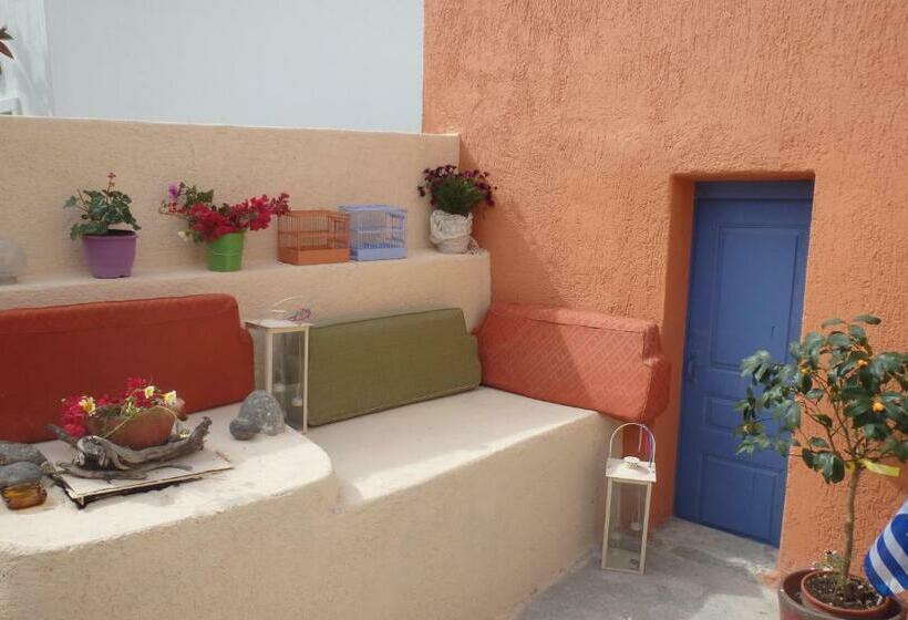 آپارتمان 1 خوابه, Emmantina