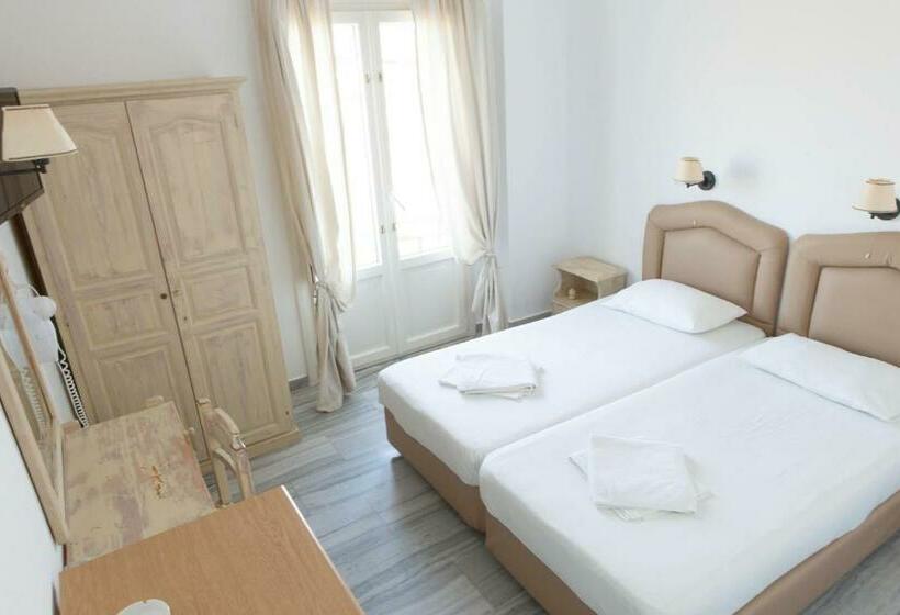 اتاق استاندارد با بالکن, Begleri