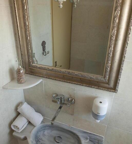 اتاق استاندارد با بالکن, Begleri