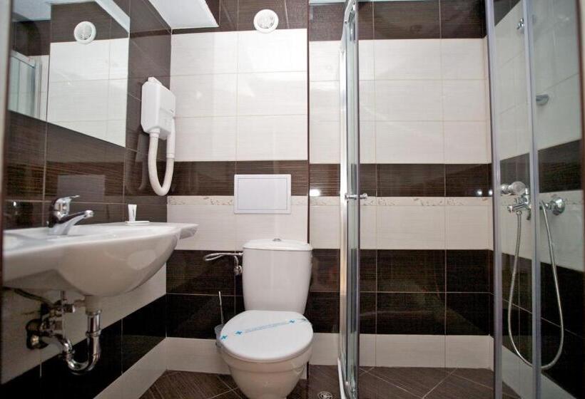 Camera Standard con Balcone, Dunav