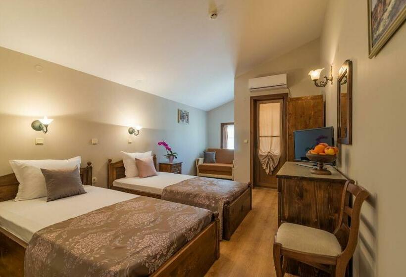 Номер Стандарт, Izvora