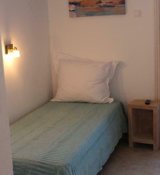 סוויטת ג'וניור משפחתית, Londos