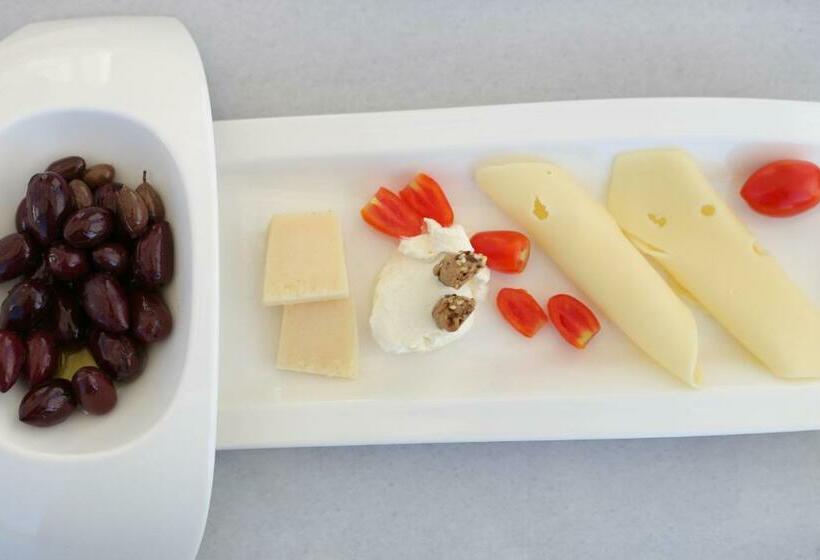 Полулюкс Боковой Вид на Море, Mareggio Exclusive Residences & Suites