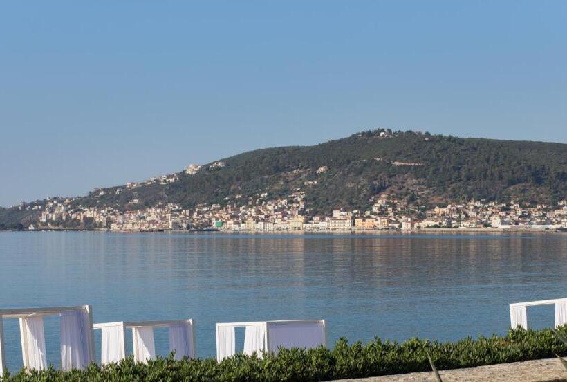 Люкс Вид на Море с Гидромассажем, Mareggio Exclusive Residences & Suites