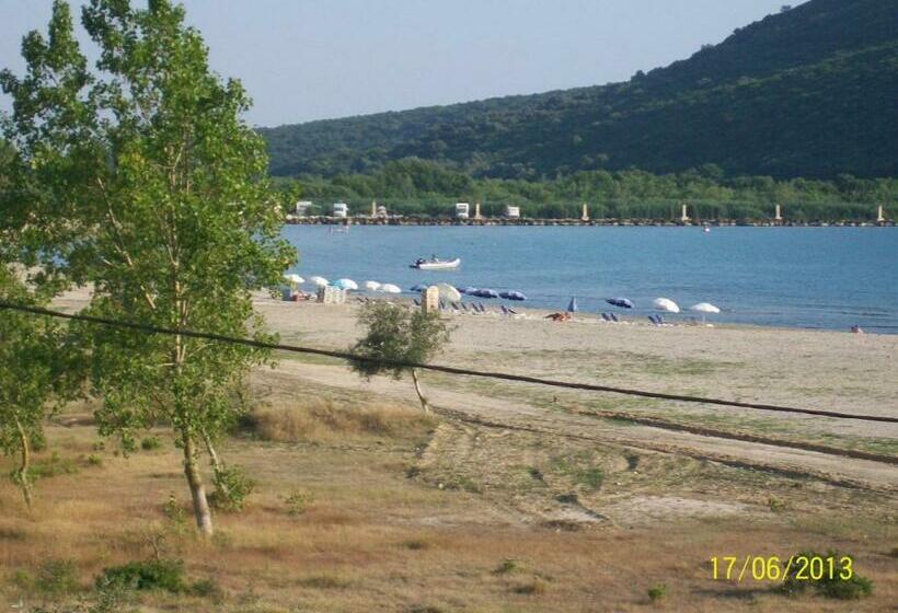 חדר סטנדרט, Spiros