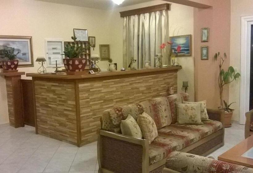 חדר משפחתי, Spiros