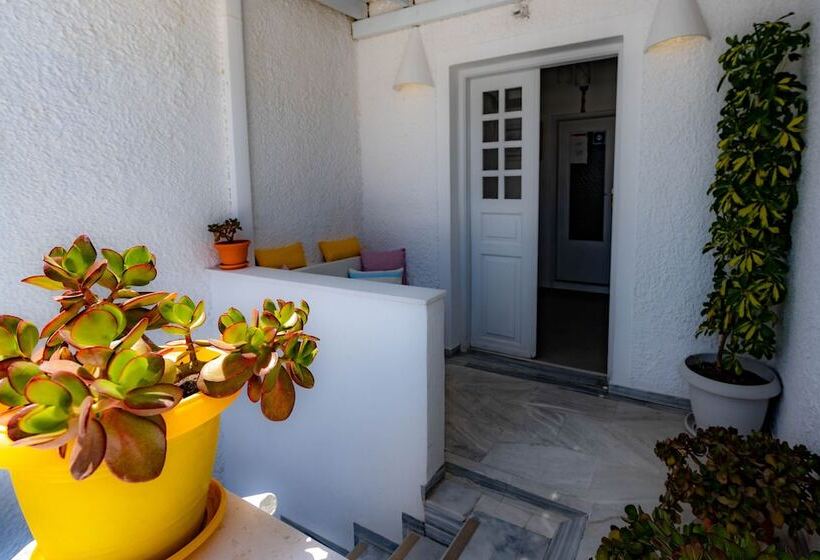 Quarto Triplo Standart, Join Us Low Cost Rooms