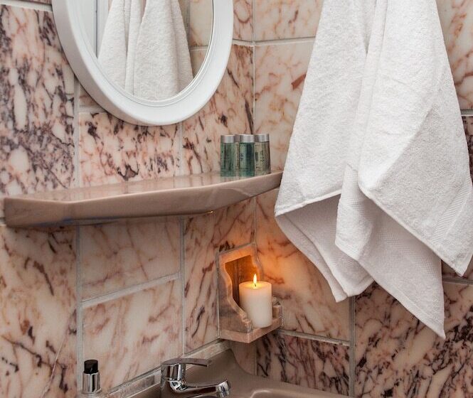 Chambre Triple Standard, Join Us Low Cost Rooms