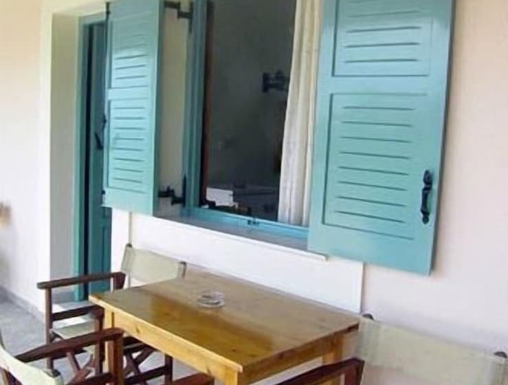 Economy Triple Room, Pension Anna