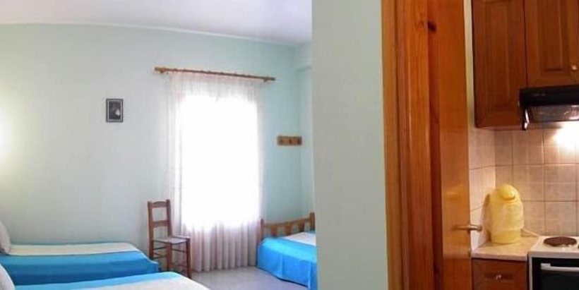 Economy Triple Room, Pension Anna